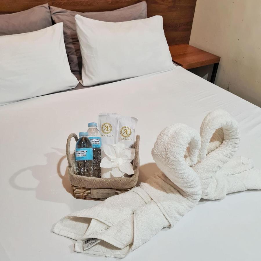 A&E Apartelle Bacolod Esterno foto