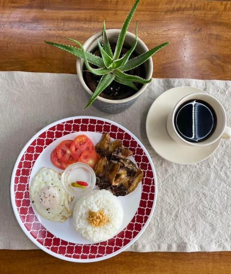 A&E Apartelle Bacolod Esterno foto